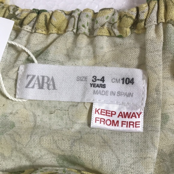 🐹Zara Ruched Floral Dress 🐹 - Picture 2 of 10